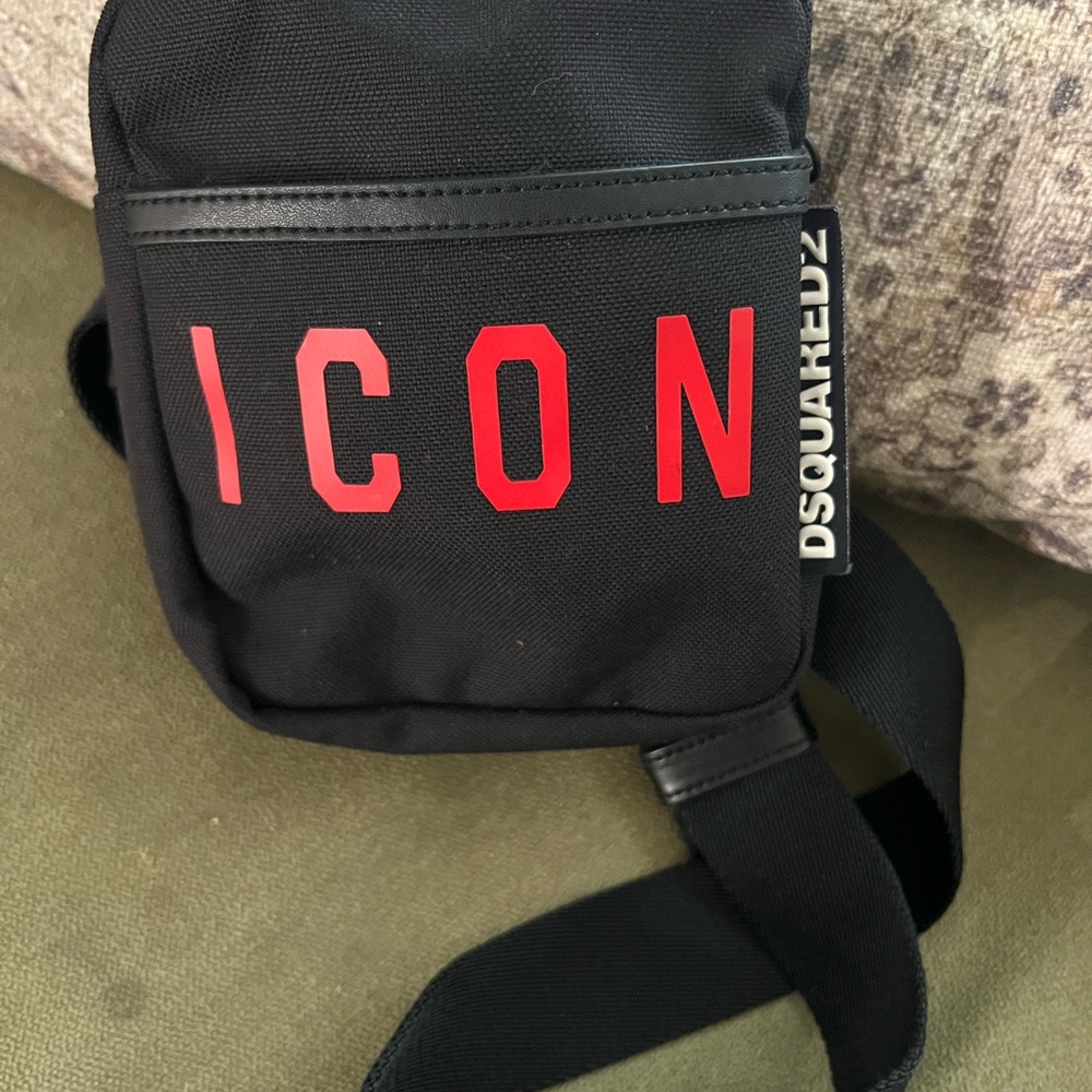 DSQUARED2 Black Belt Bag with Red Icon Lettering
